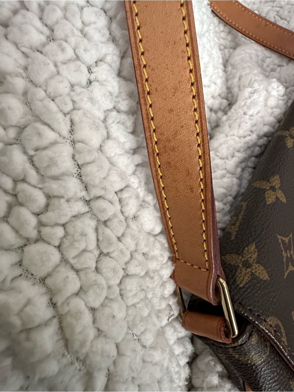Louis Vuitton Musette Tango
Monogram Shoulder Bag - vintage - Picture 9 of 16